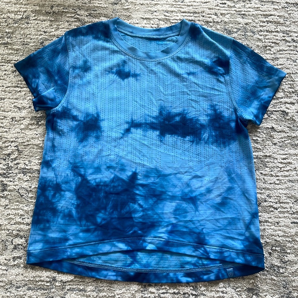 Lululemon Train To Be SS Tee